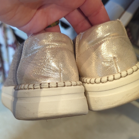 Hey Dude Textured Brown and Pink Slip-Ons - Picture 2 of 3